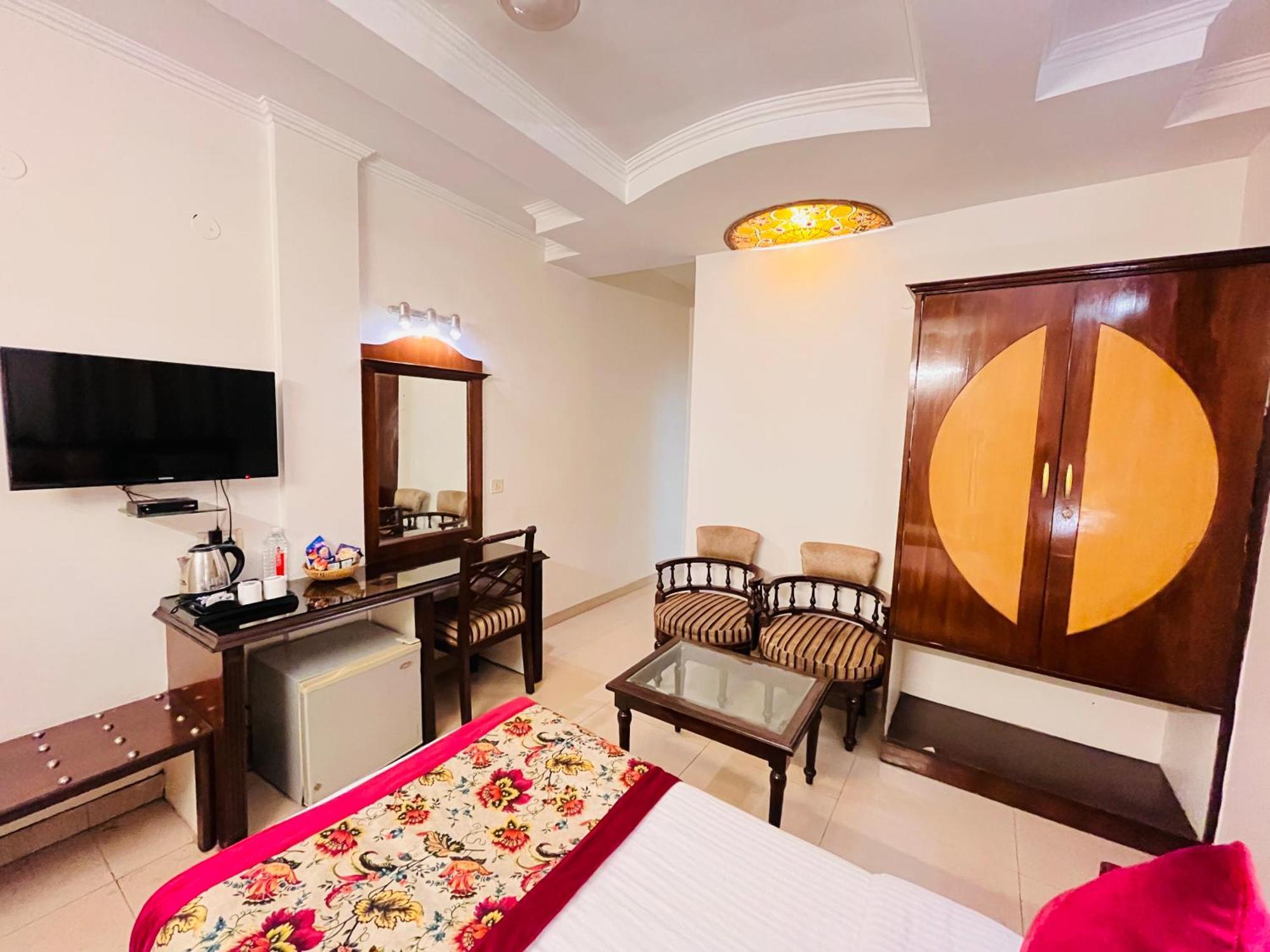 Hotel Paras - Karol Bagh Delhi المظهر الخارجي الصورة