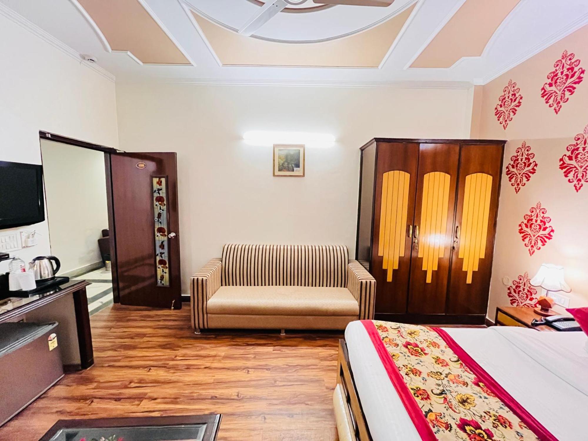 Hotel Paras - Karol Bagh Delhi المظهر الخارجي الصورة